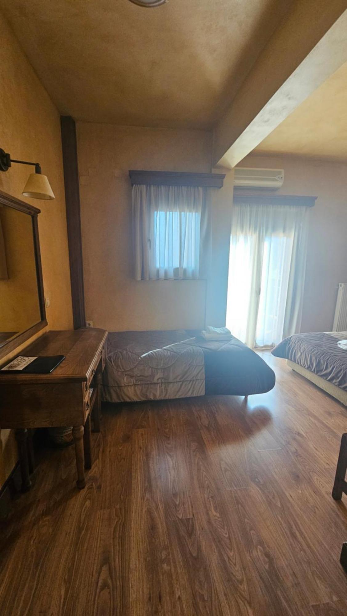 Villa Virginia Hotel Voutiron ภายนอก รูปภาพ