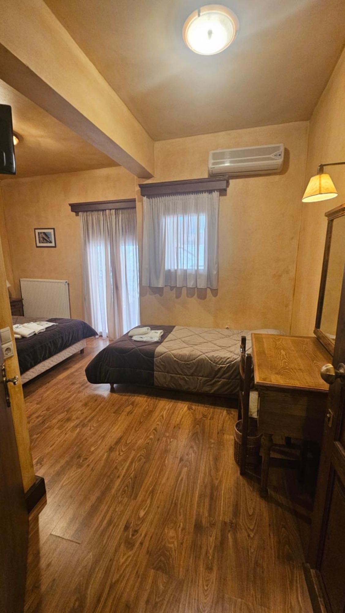 Villa Virginia Hotel Voutiron ภายนอก รูปภาพ