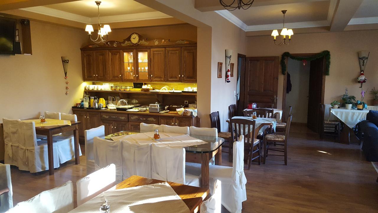 Villa Virginia Hotel Voutiron ภายนอก รูปภาพ