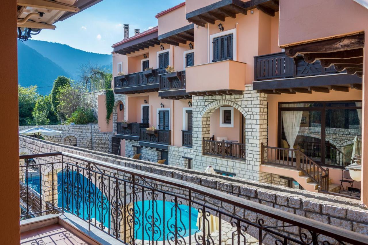 Villa Virginia Hotel Voutiron ภายนอก รูปภาพ
